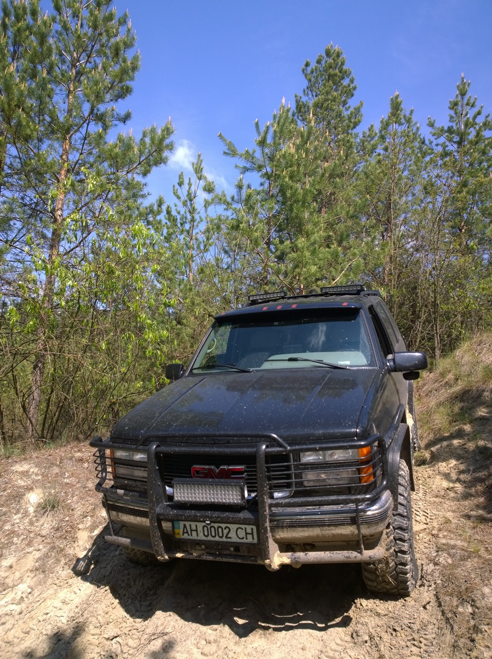 GMC Yukon 4x4 5.7 v8 показав себе справжнім позашляховиком 1