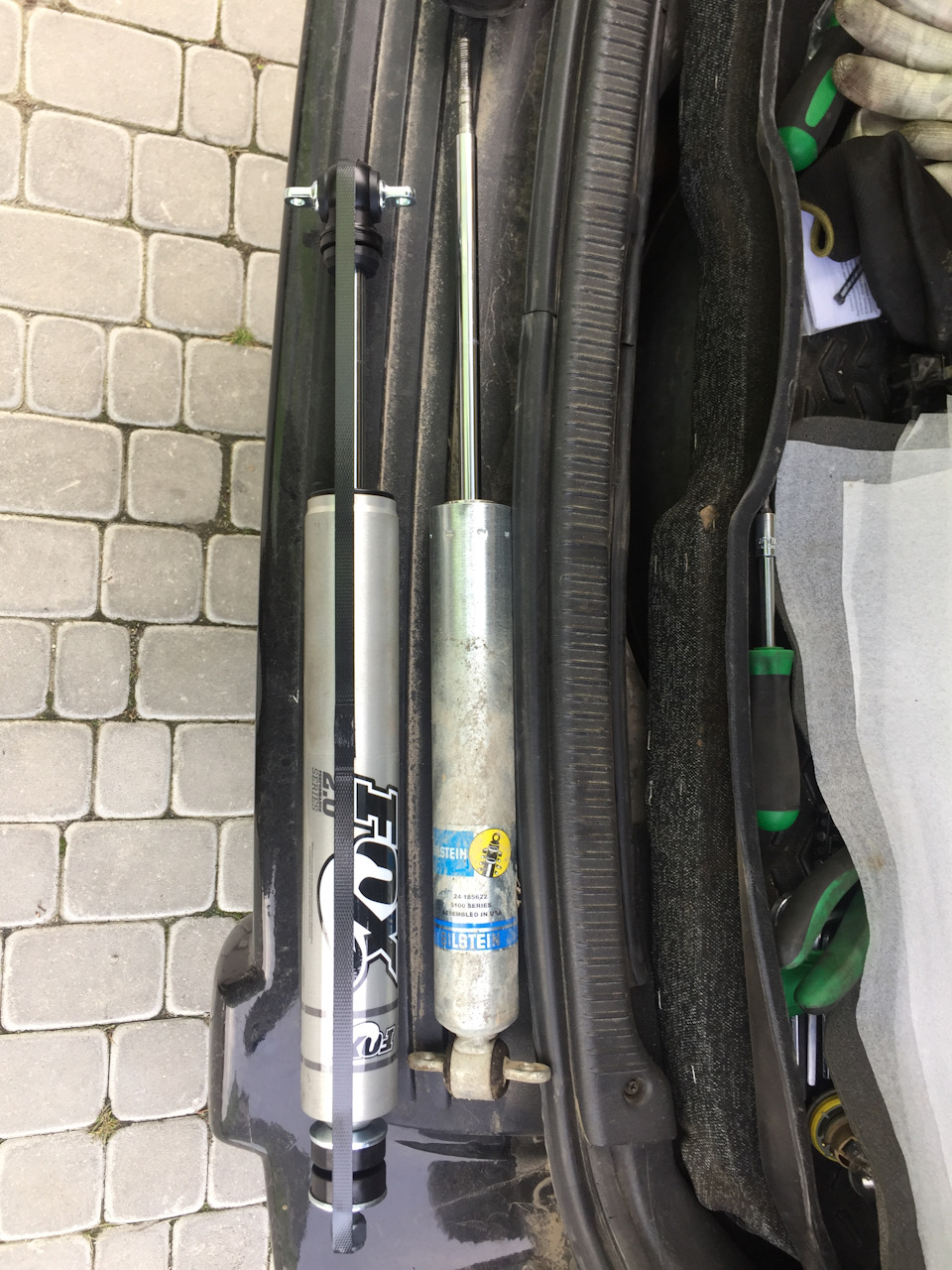 🔁 Нові аморти Fox 2.0 Performance Shock на Jeep Grand Cherokee WJ 1