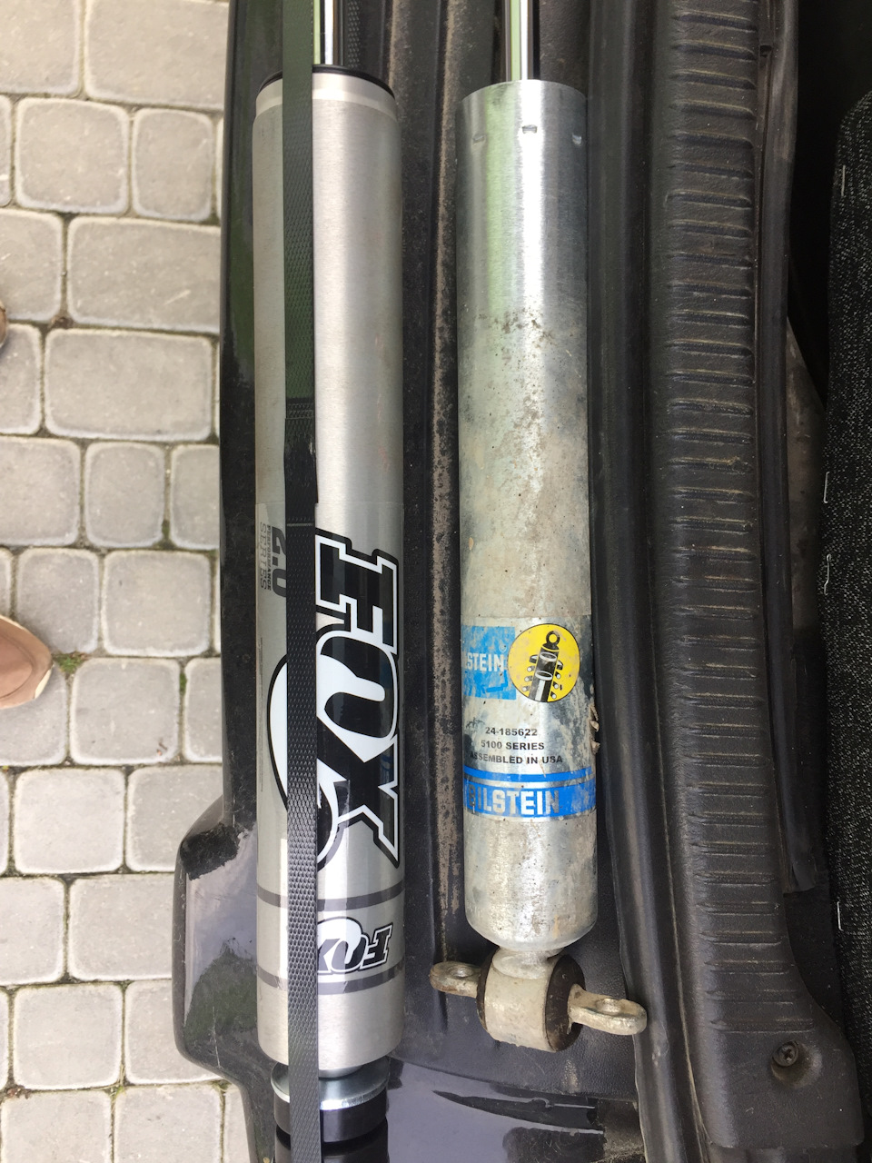 🔁 Нові аморти Fox 2.0 Performance Shock на Jeep Grand Cherokee WJ 2