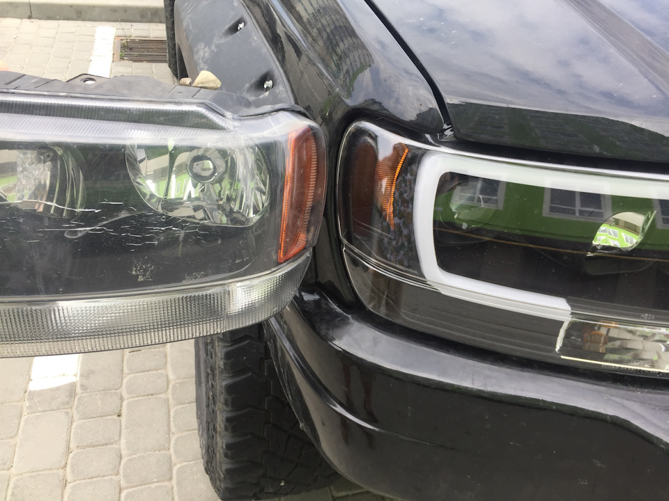 Нові фари WJ. Клеми. Spyder - Black LED DRL Bar Projector Headlights 5
