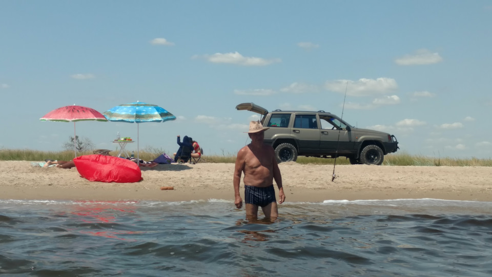 Всі люди як люди - а я їжджу на Джипі. 5