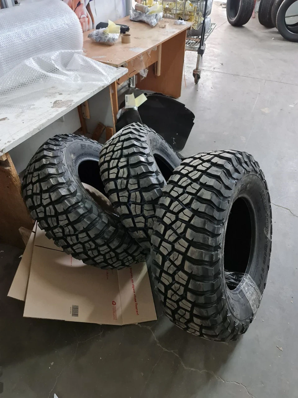 BFGOODRICH MUD TERRAIN T/A KM3 265/75 R16 119/116Q