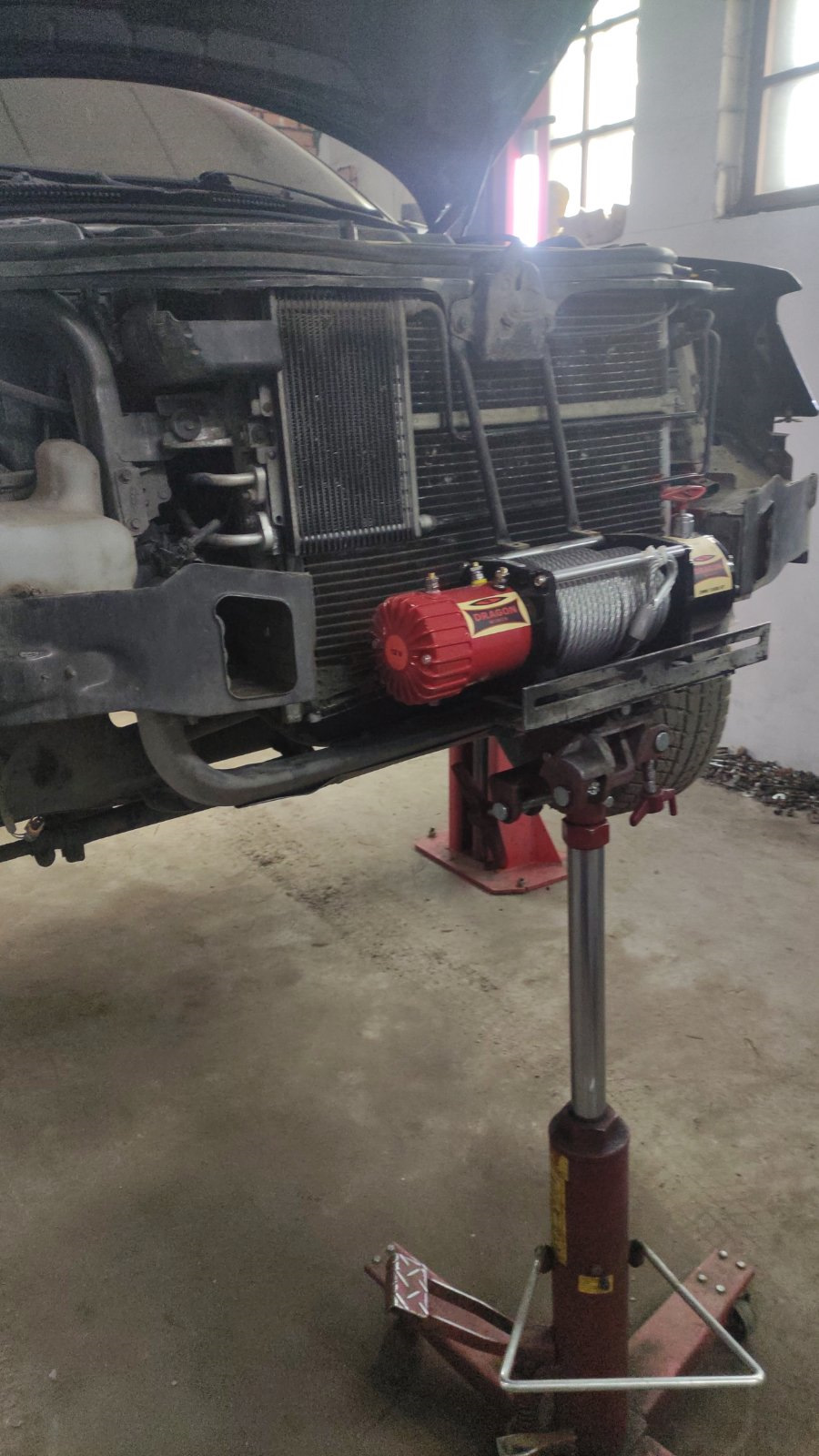 Встановлення прихованої Лебідки Dragon Winch 13000 2