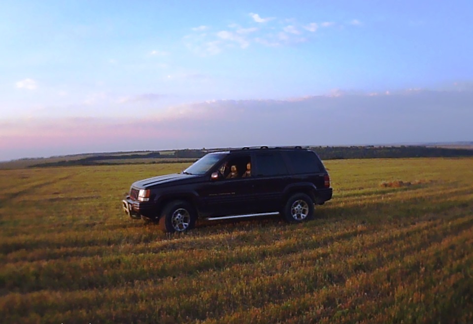 Jeep Grand Cherokee (ZJ) ... Поле полюшко 5