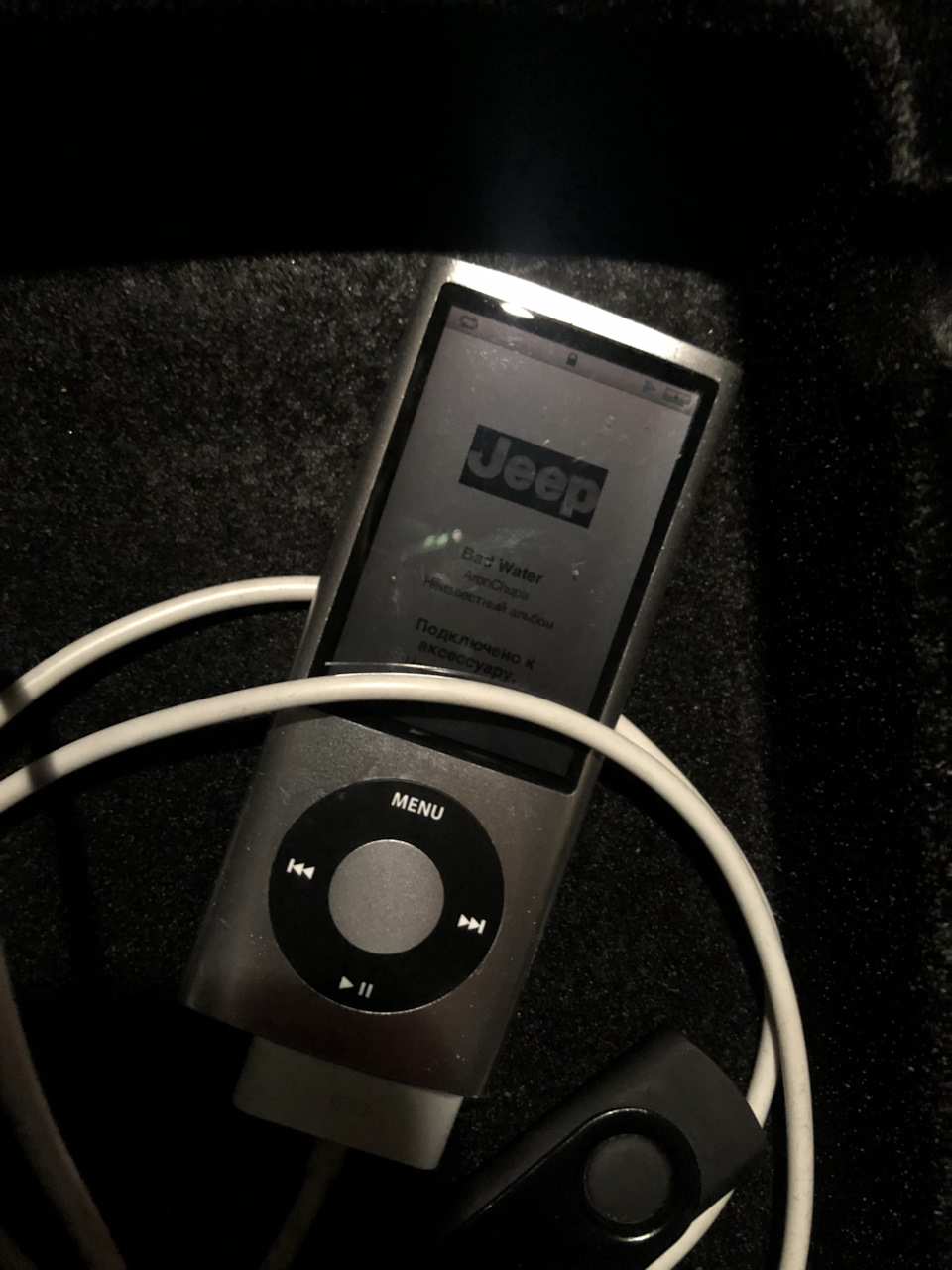 Встановлення вітровиків і Ipod мені в підлокітник)) 1