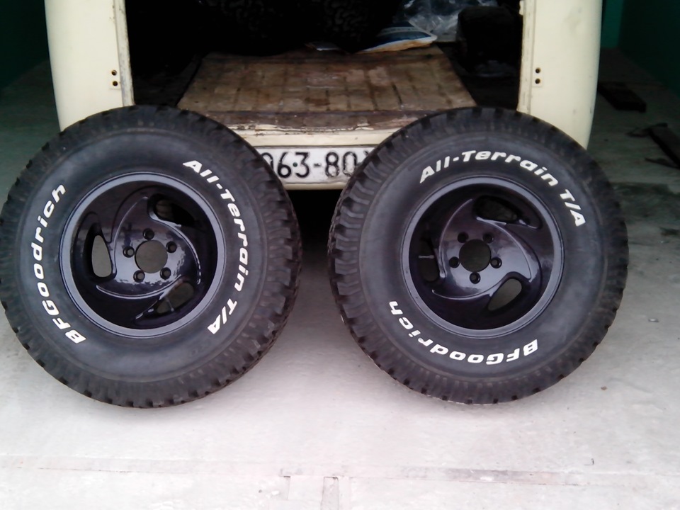 Диски 15 ЕТ-0 та BF GOODRICH ALL TERRAIN 31/10.5/15 2