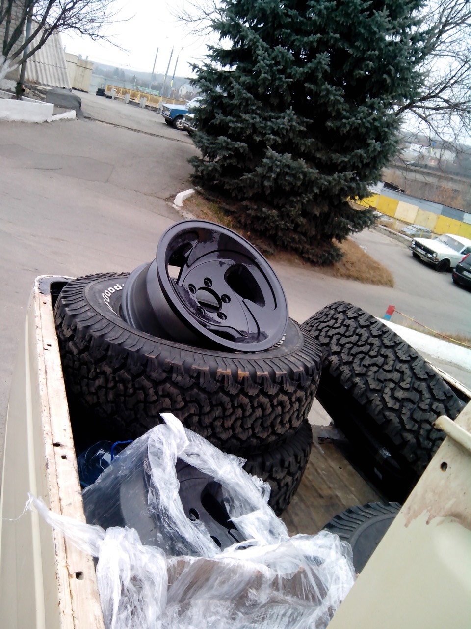 Диски 15 ЕТ-0 та BF GOODRICH ALL TERRAIN 31/10.5/15 4