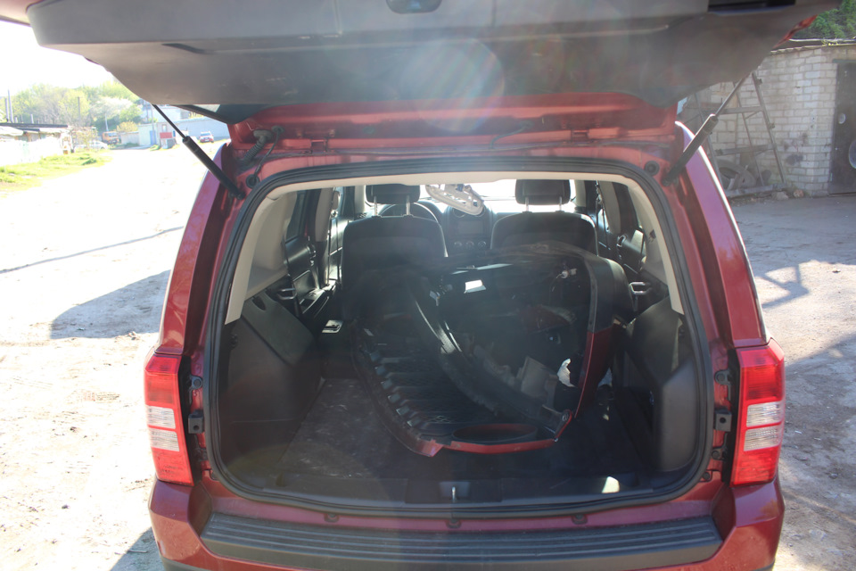 Привіт Jeep Patriot. 5