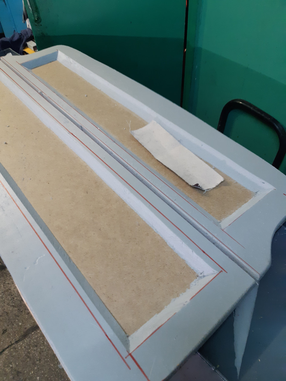 Полиця в багажник своїми руками 1