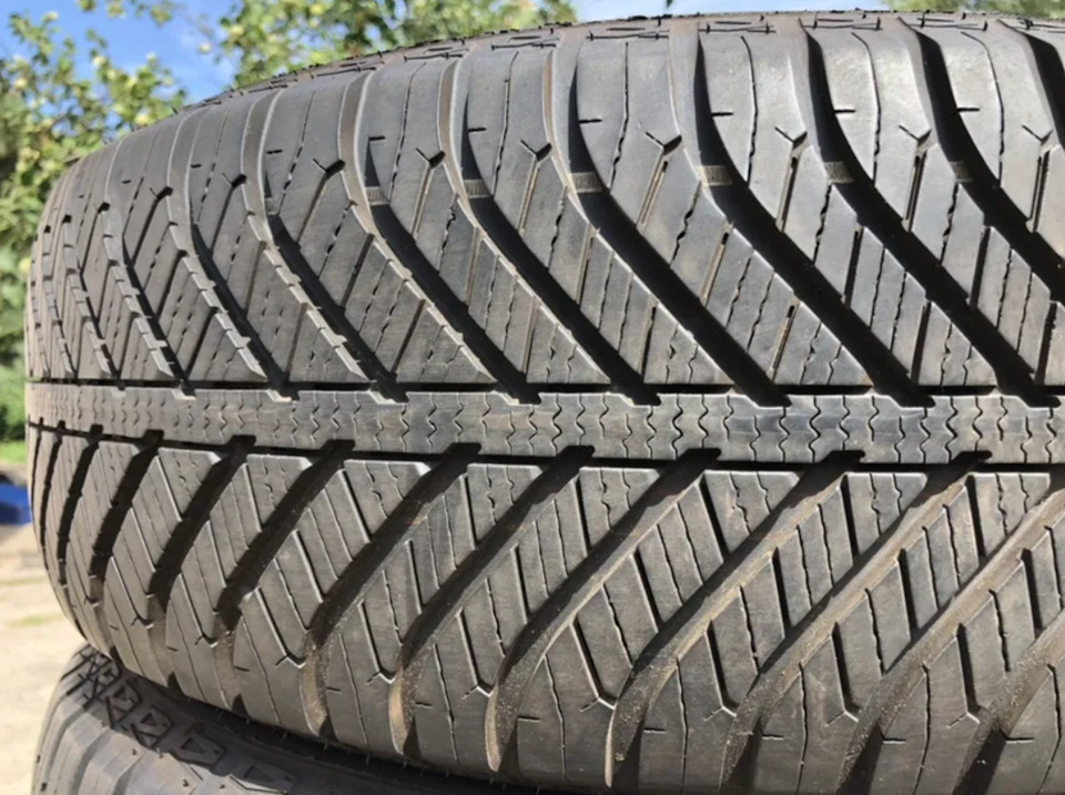 Goodyear Vector 4Seasons Gen#1 3