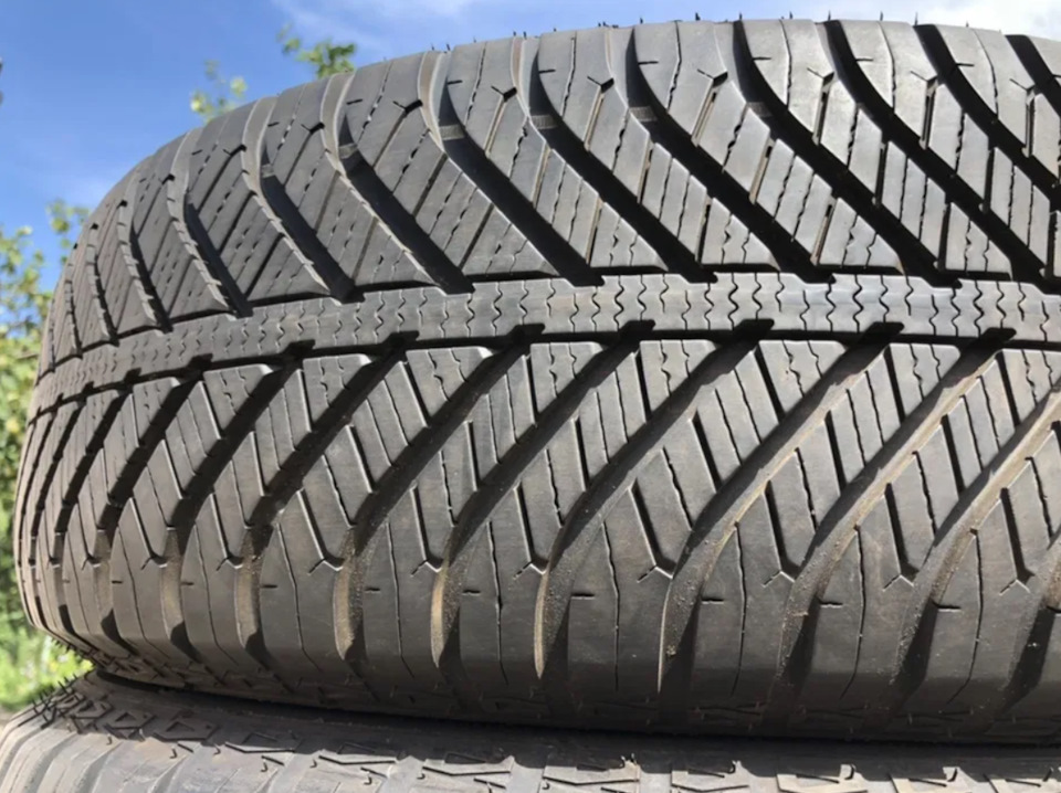 Goodyear Vector 4Seasons Gen#1 4