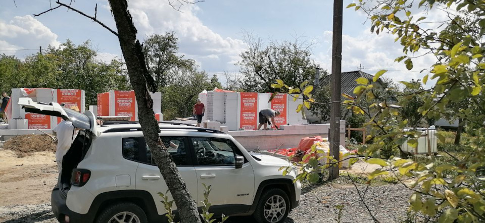 Будівництво триває 2