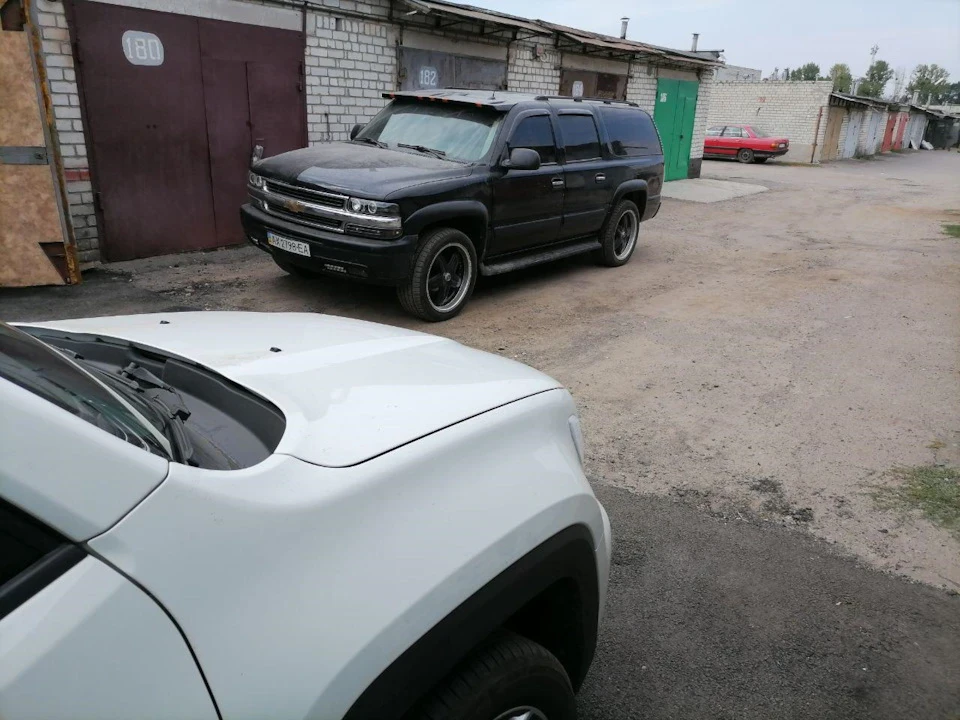 Субурбан vs Ренегат пару фоток