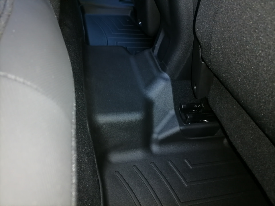 WeatherTech Jeep Renegade 2014 задні чорні 448142 4