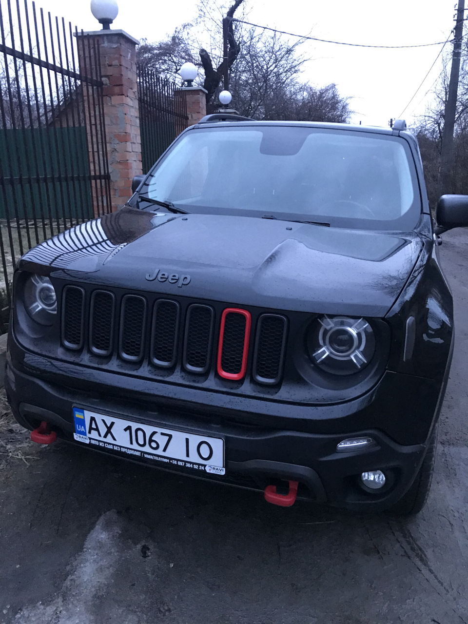 Стайлінг ніздрів Jeep Renegade 5