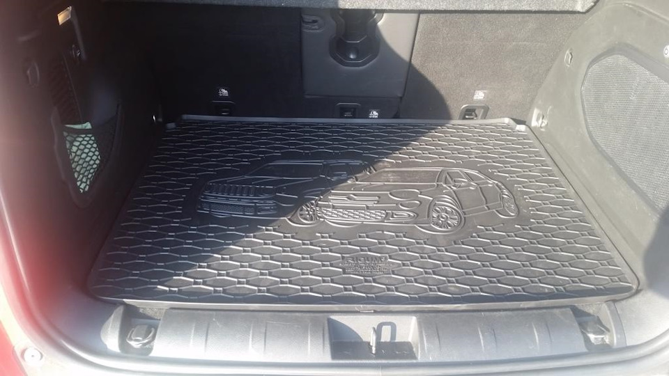 килимок в багажник 1