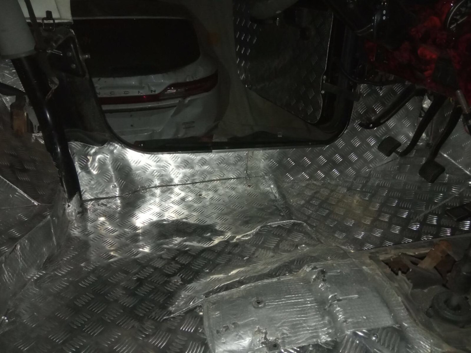 Обшиваємо салон алюмінієм 5