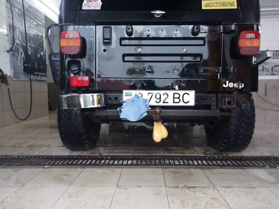 Реакція людей на Jeep Wrangler з яйцями))) 3