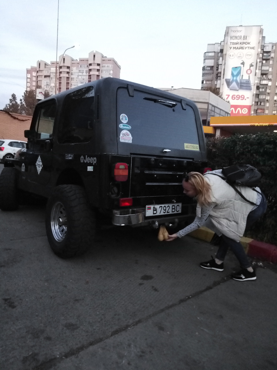 Реакція людей на Jeep Wrangler з яйцями))) 2