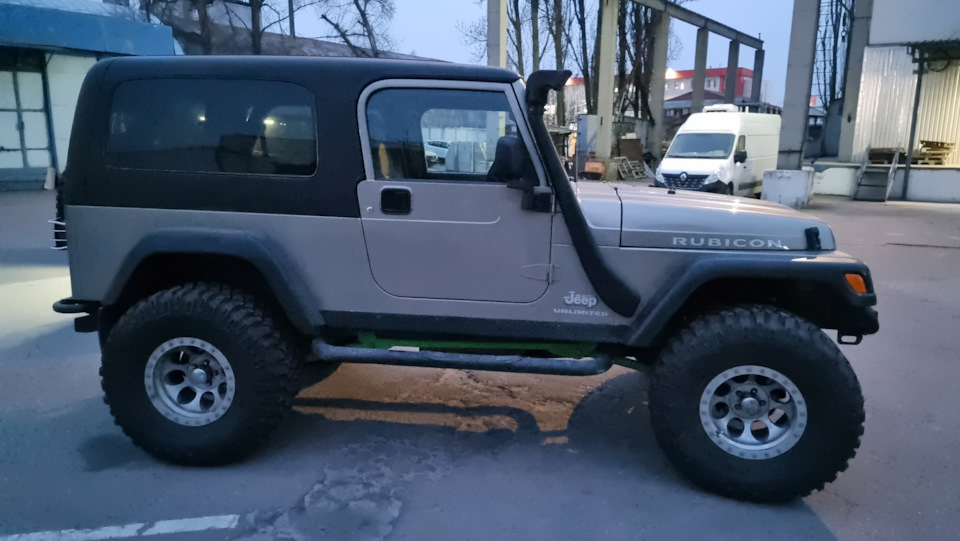 Встановлення дисків і гум Mickey Thompson Baja Mtz P3 - Lt375x65r16 3