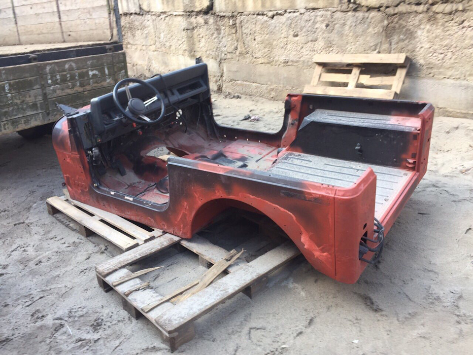 Почалося фарбування кузова. (Jeep Wrangler Їжачок 2