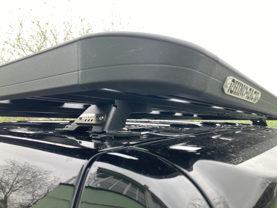MAXIMUS-3 JL ROOF RACK SYSTEM 4