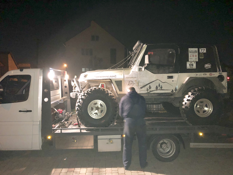 Розбираємося, 2.5 на звалище. Підготовка до свапа 4.0L 5