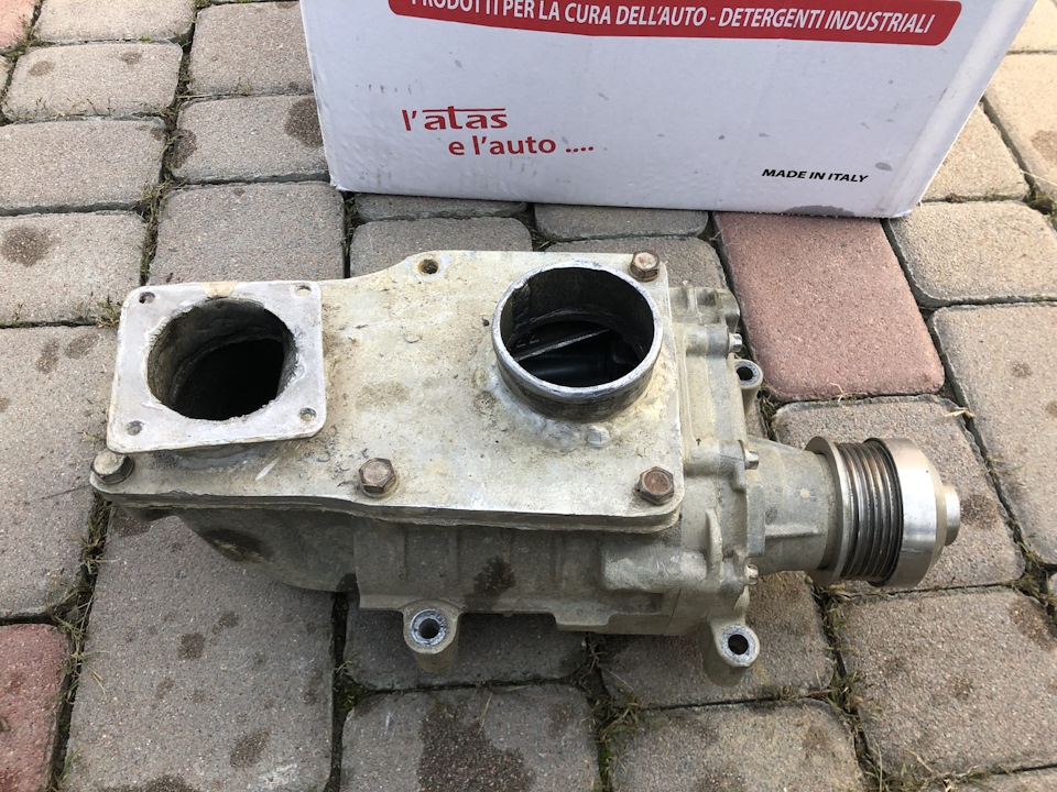 Розбираємося, 2.5 на звалище. Підготовка до свапа 4.0L 4