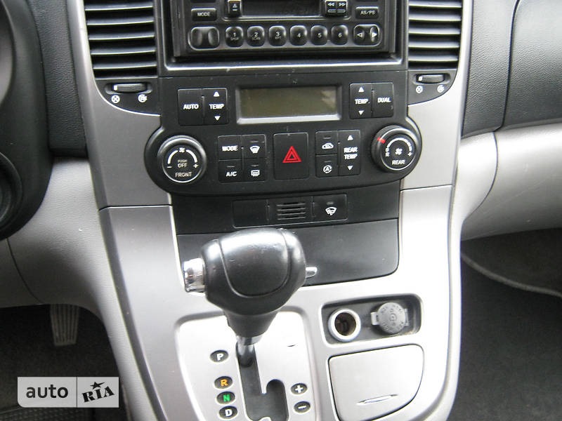 Kia Carnival 2007 4