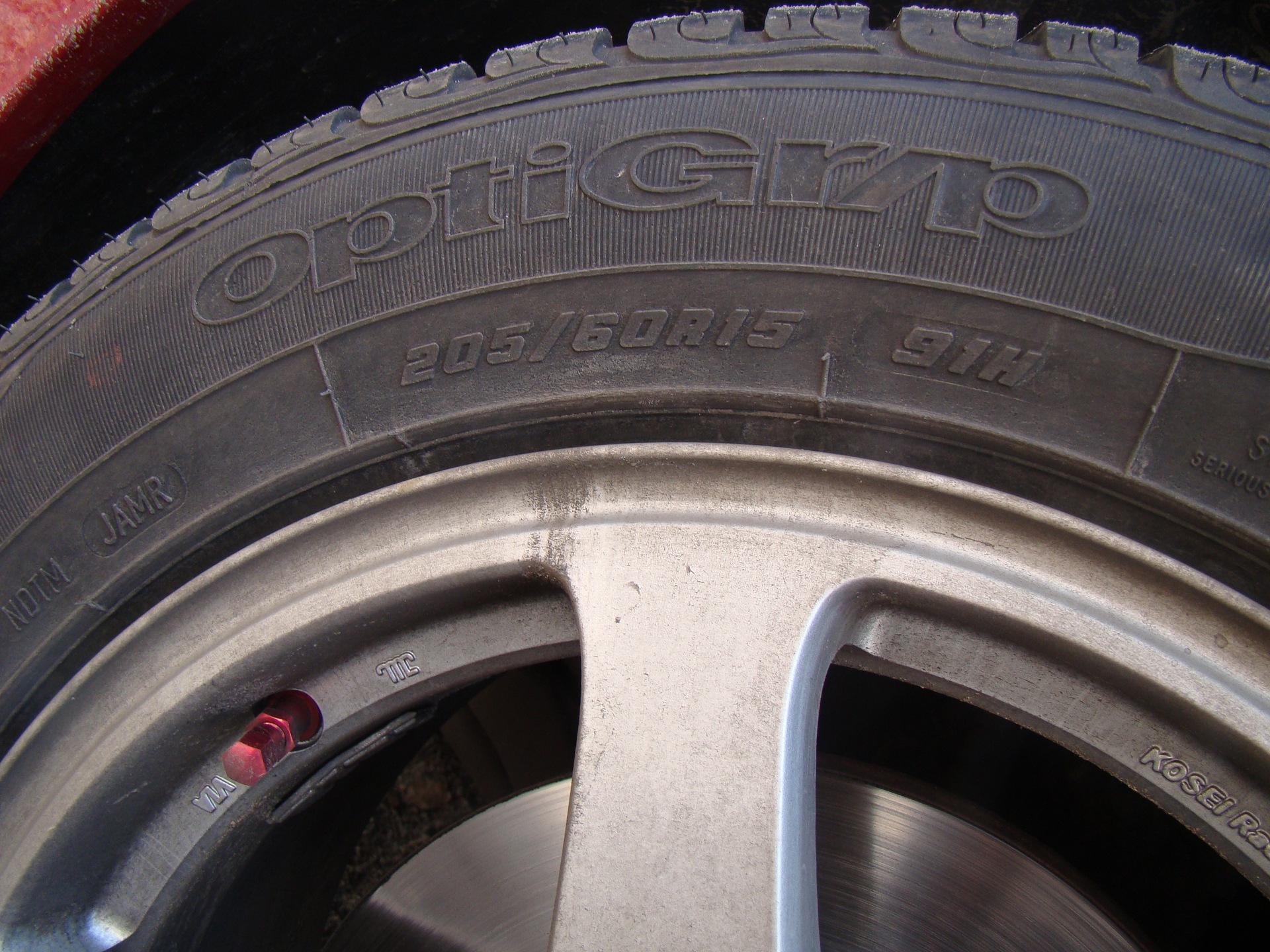 Диски R15 Kosei Formula K3 шини GoodYear Optigrip 2