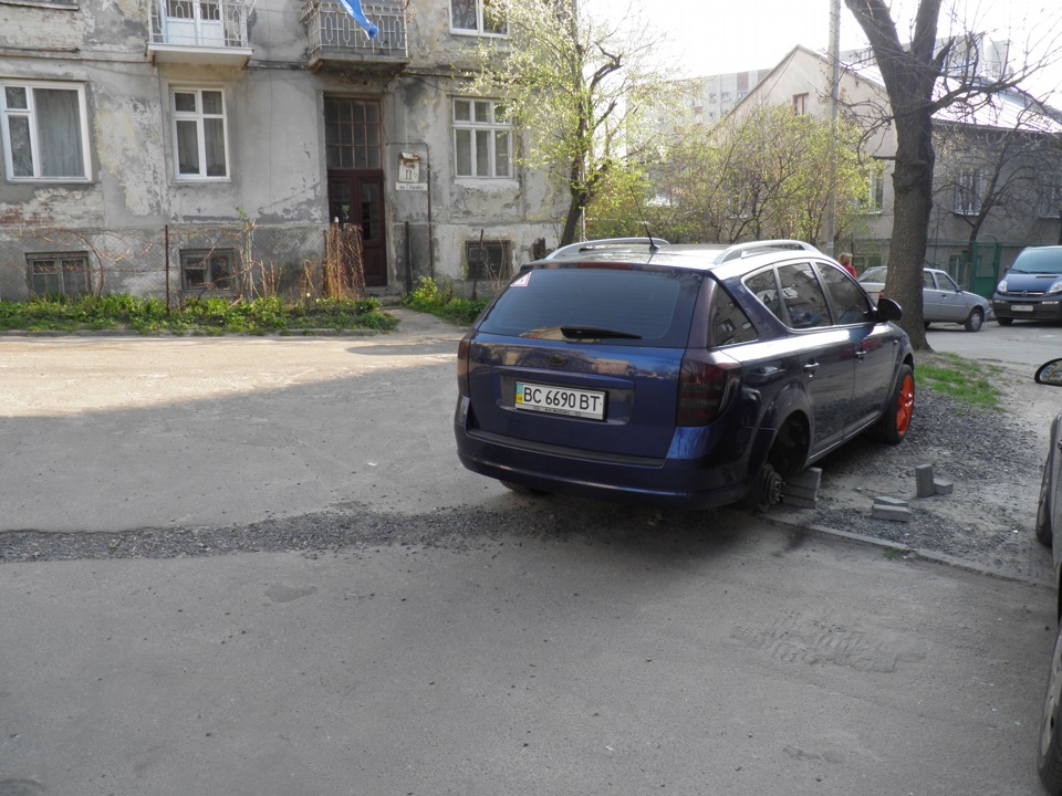 Зняли колесо 1