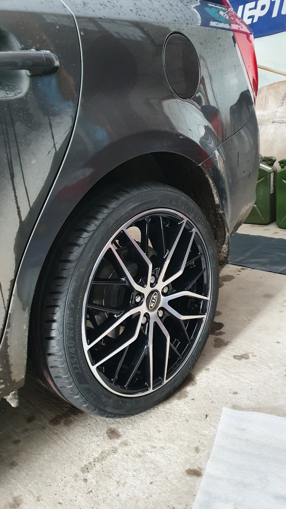 Колеса RST 008 7.5Jx18 ET50 та шини Matador MP47 225/40R18 92Y XL 2