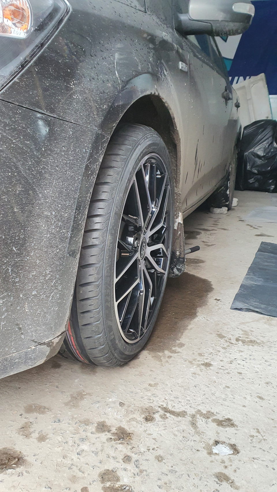 Колеса RST 008 7.5Jx18 ET50 та шини Matador MP47 225/40R18 92Y XL 4