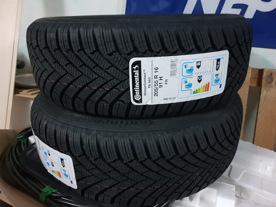 Зимові шини Continental Winter Contact TS860 FR 2