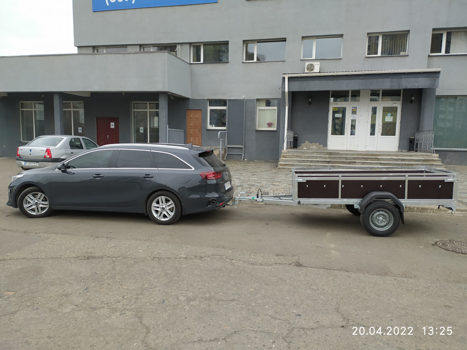 Причіп URSA 1