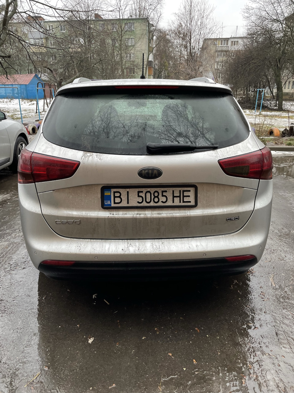 6) Тонування ліхтарів та емблеми KIA 3