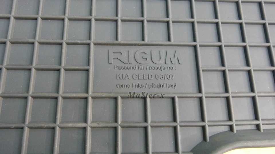 Гумові килимки в ceed 3
