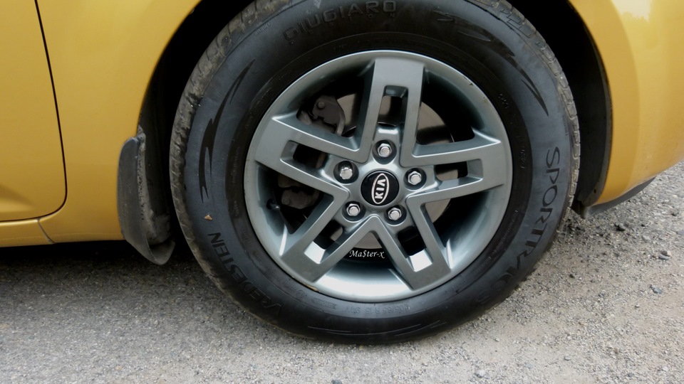Vredestein Sportrac 3 205/65 R15 + Replika R15 = позашляховик)) 5