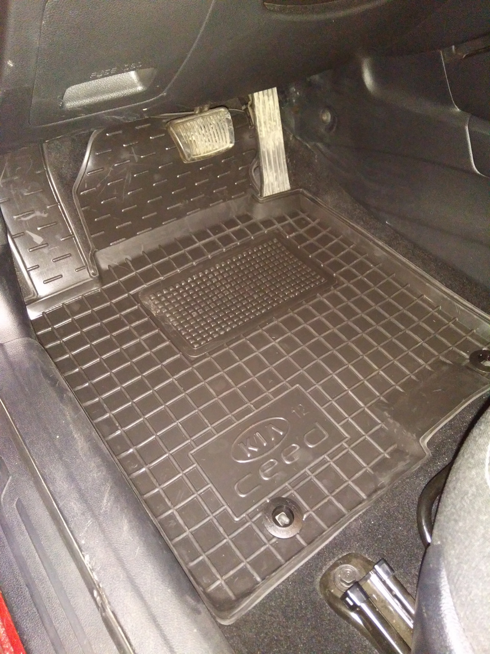 Авто килимок 2