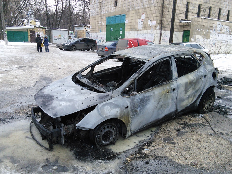 Тітушки спалили мій Ceed 3