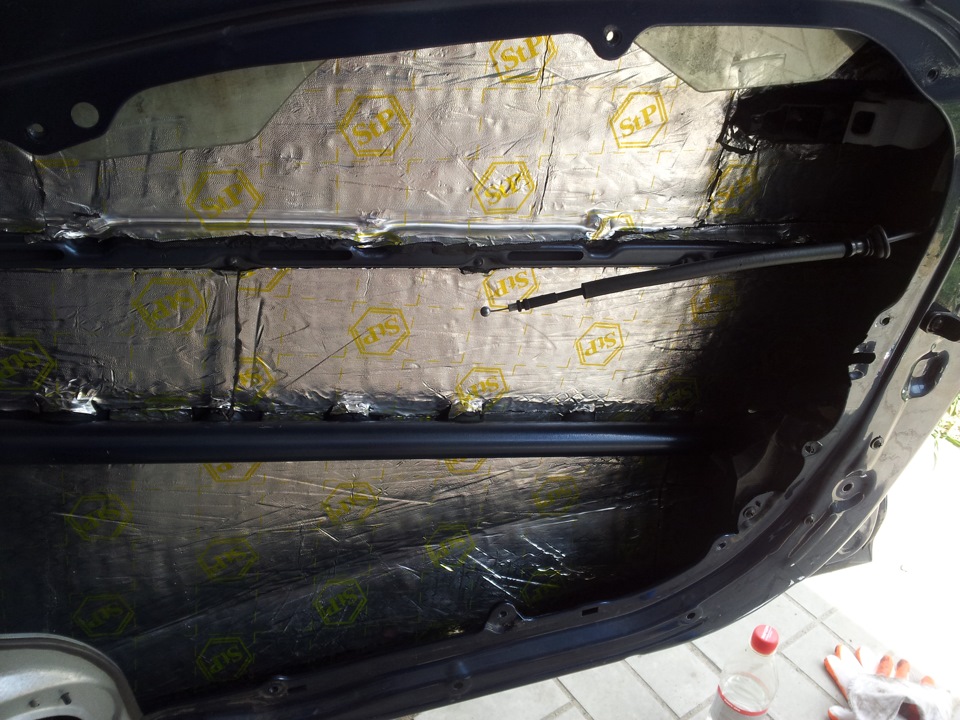 Продовження підготовки автозвуку. ШВІ дверей. 1