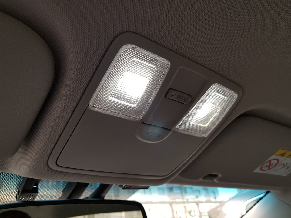 LED освітлення салону 3
