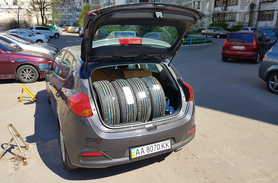 Літні колеса в капцях (205/60 R16) 1