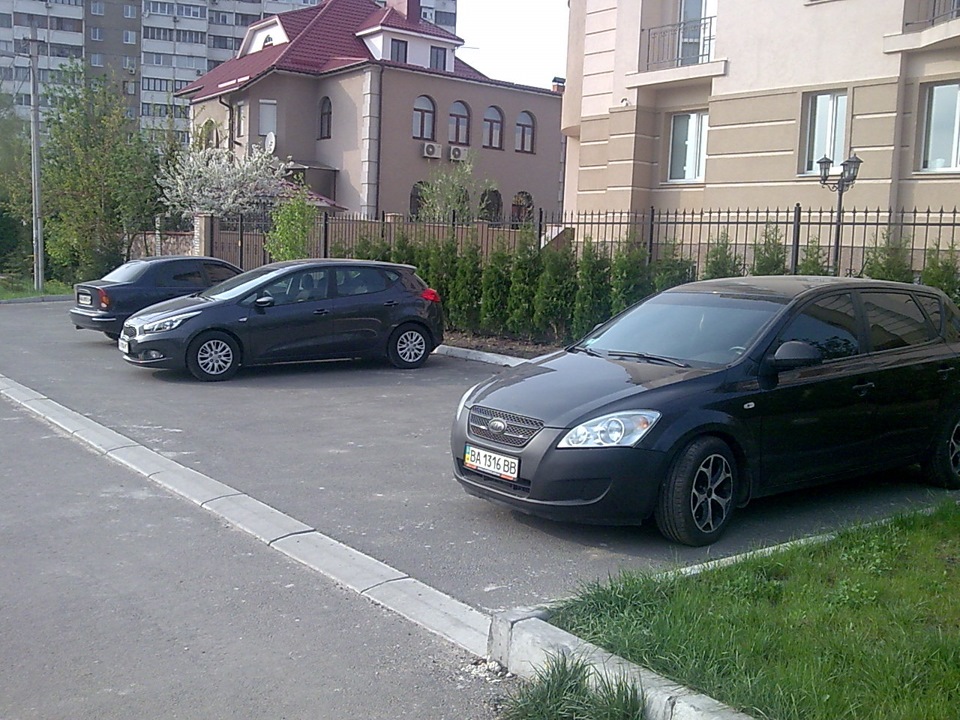 Старший і молодший. Who is who, вирішуйте самі)) 4