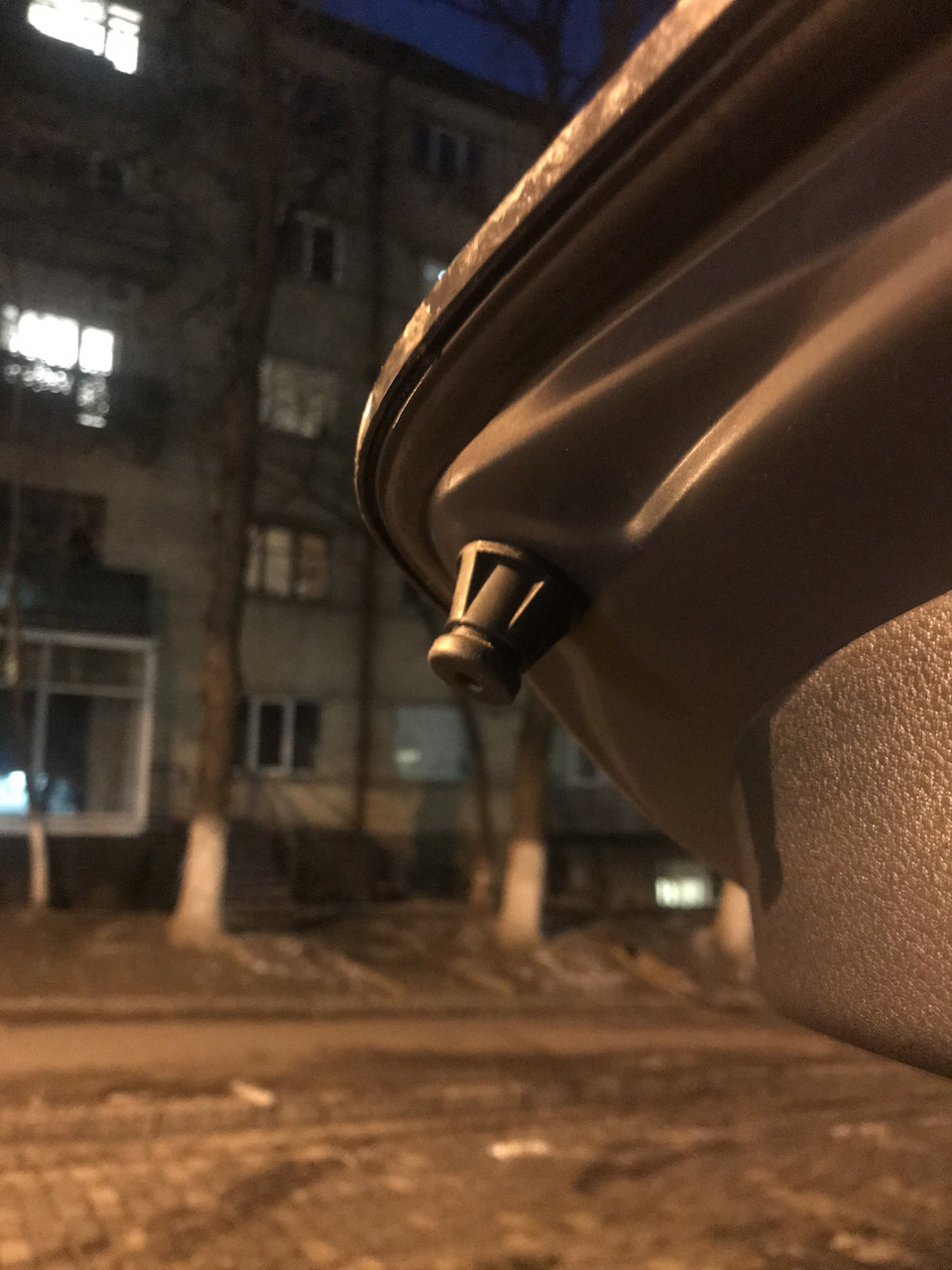 Вгадайте, хто я? Або незрозумілий стукіт у багажнику 2
