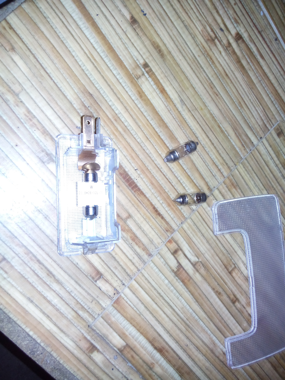 Світлодіоди, клапан омивача, 3