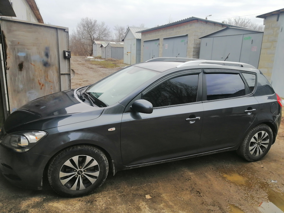 Установка рейлінгів Kia Ceed від універсала на хетчбек 4