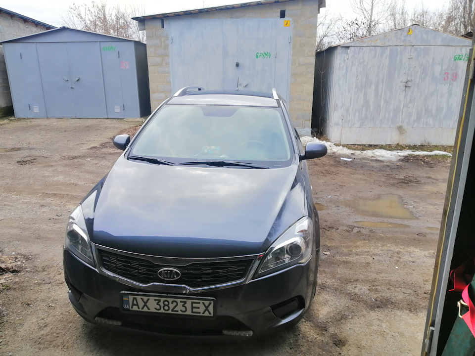 Установка рейлінгів Kia Ceed від універсала на хетчбек 5