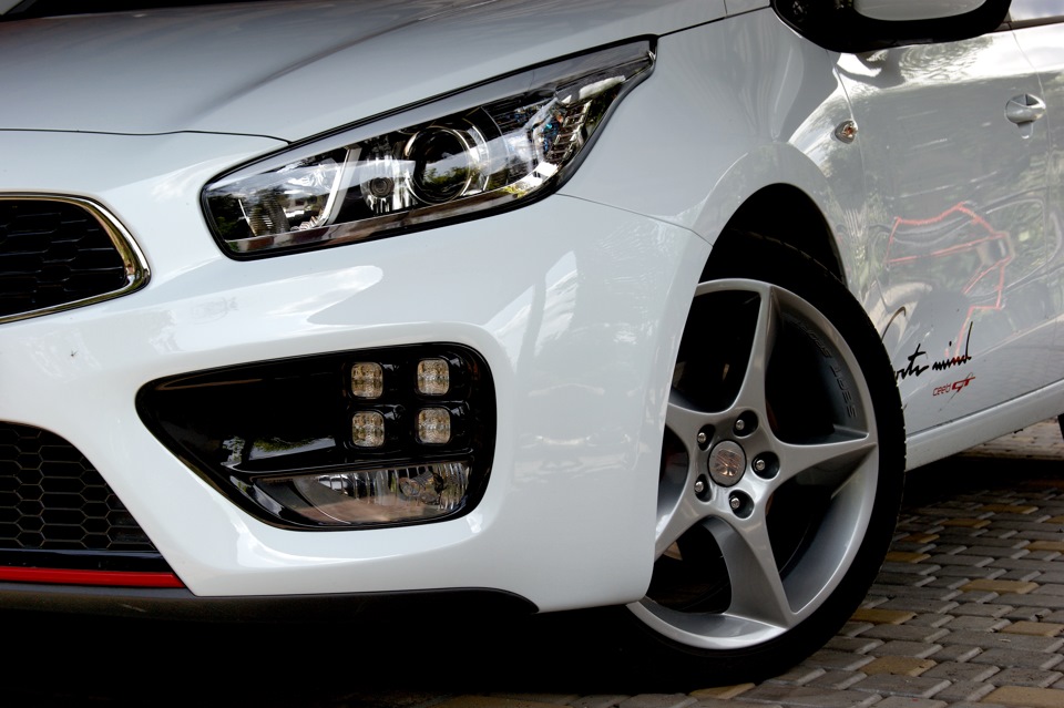 Бампер KIA CEED GT ВСТАНОВЛЕН) 3