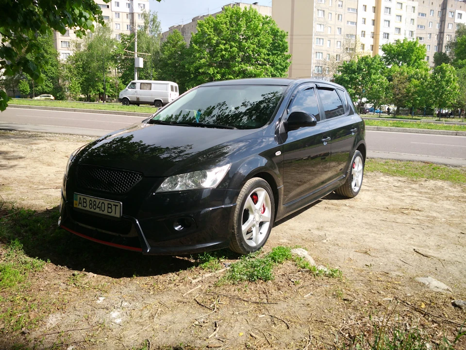 Кед шукає нових тата і маму :(